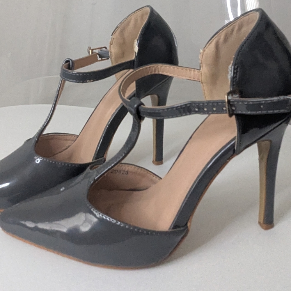 Journee Collection Heels - Picture 3 of 3